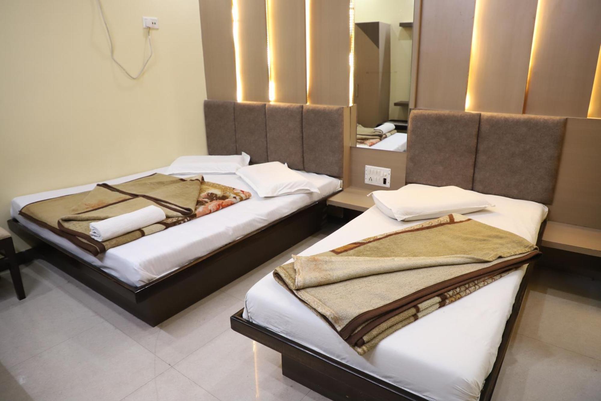 Hotel Mittal Inn Ajmer Bagian luar foto