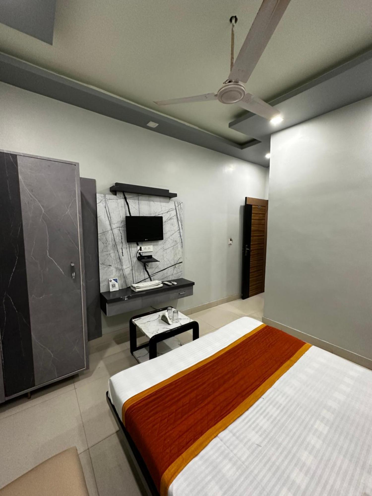 Hotel Mittal Inn Ajmer Bagian luar foto